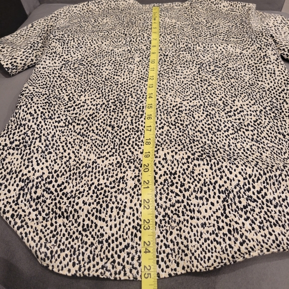 Club Monaco Cheetah Print Crew Neck Blouse Size XS - Picture 4 of 7